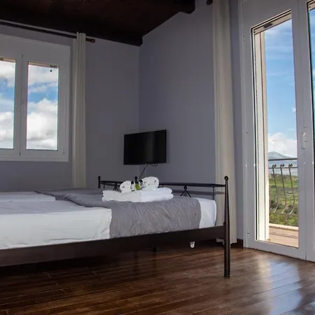 Mylos House With Sea View شقة